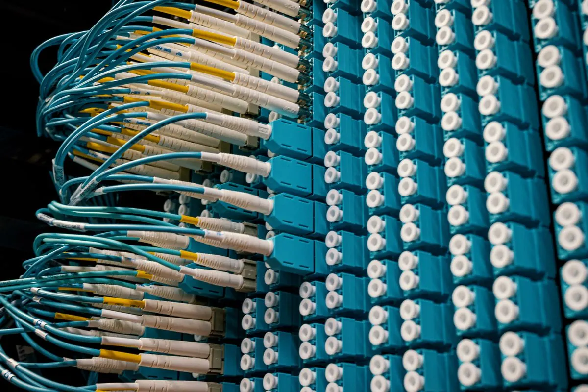 Field notes: cabling a 40-cabinet aggregation row